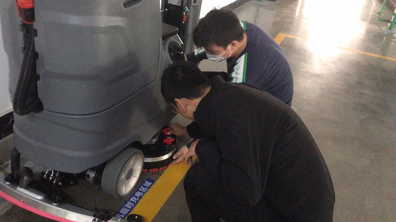 合肥磐石采購X5雙刷和x4自走款洗地機(jī) 合肥磐石采購X5雙刷和x4自走款洗地機(jī)